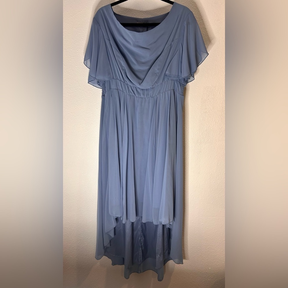 Lapa Plus Chic High-Low Women's Dress in Soft Blue Size 1X